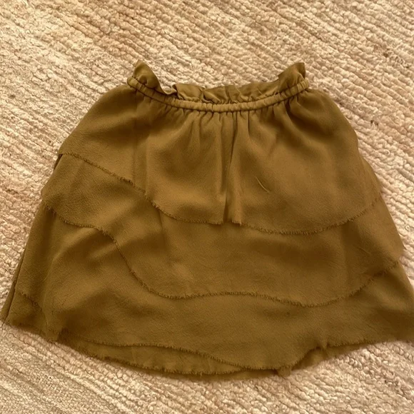 Aritzia wilfred 100% silk skirt tiered layers - Picture 4 of 4